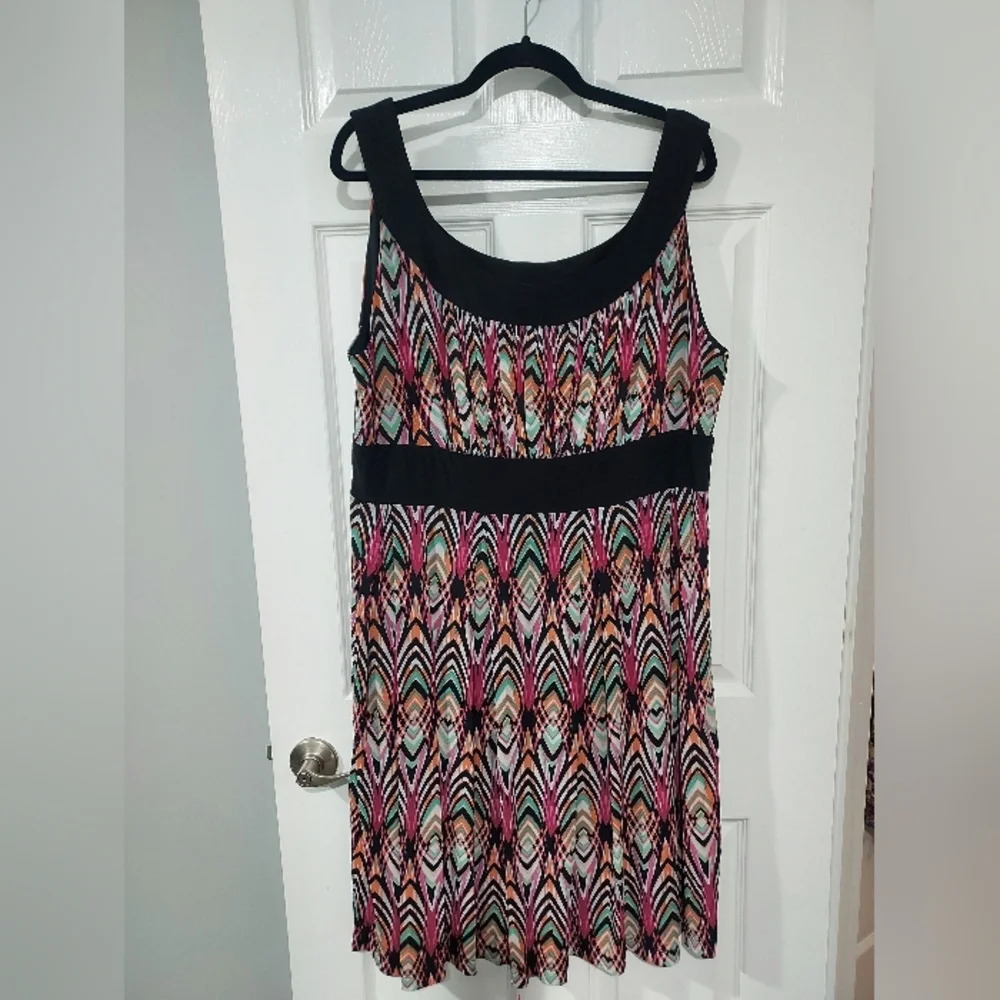 Dressbarn Woman Multicolor Geometric Fit and Flare Dress in Size 18W